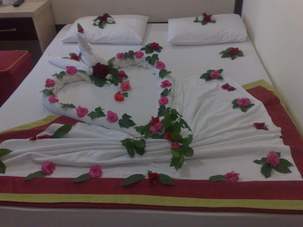 Hotel Palmiye Сиде Екстериор снимка