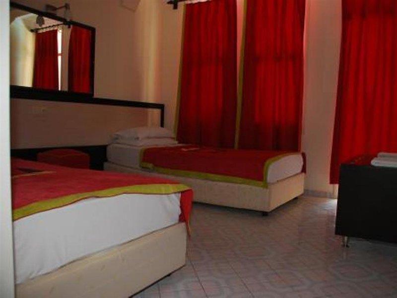 Hotel Palmiye Сиде Екстериор снимка